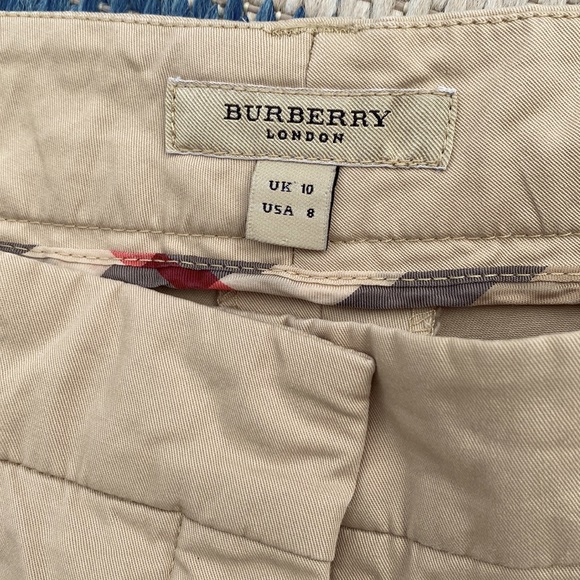 Burberry Womens Kahkis🔥 Classic Tan w/ Nova check interior detailing, FLAWLESS! - Picture 3 of 16